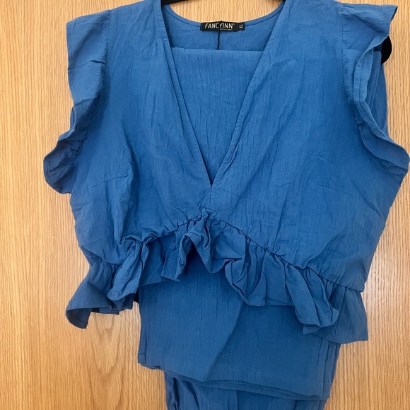 Womens two piece set - Picture 4 of 5